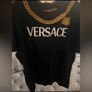Versace shirt unisex never worn!